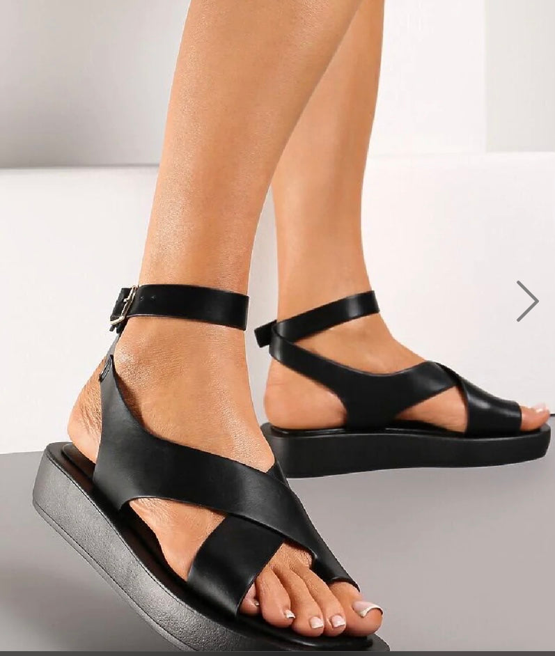 BLACK CROSS STRAP CHUNKY PLATFORM SANDAL